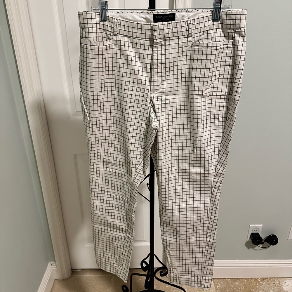 Banana Republic Black and White Checkered Ankle Pants